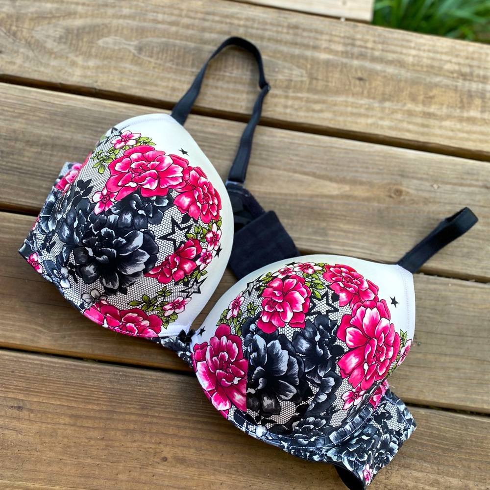 Torrid flowers and stars pink and black bra